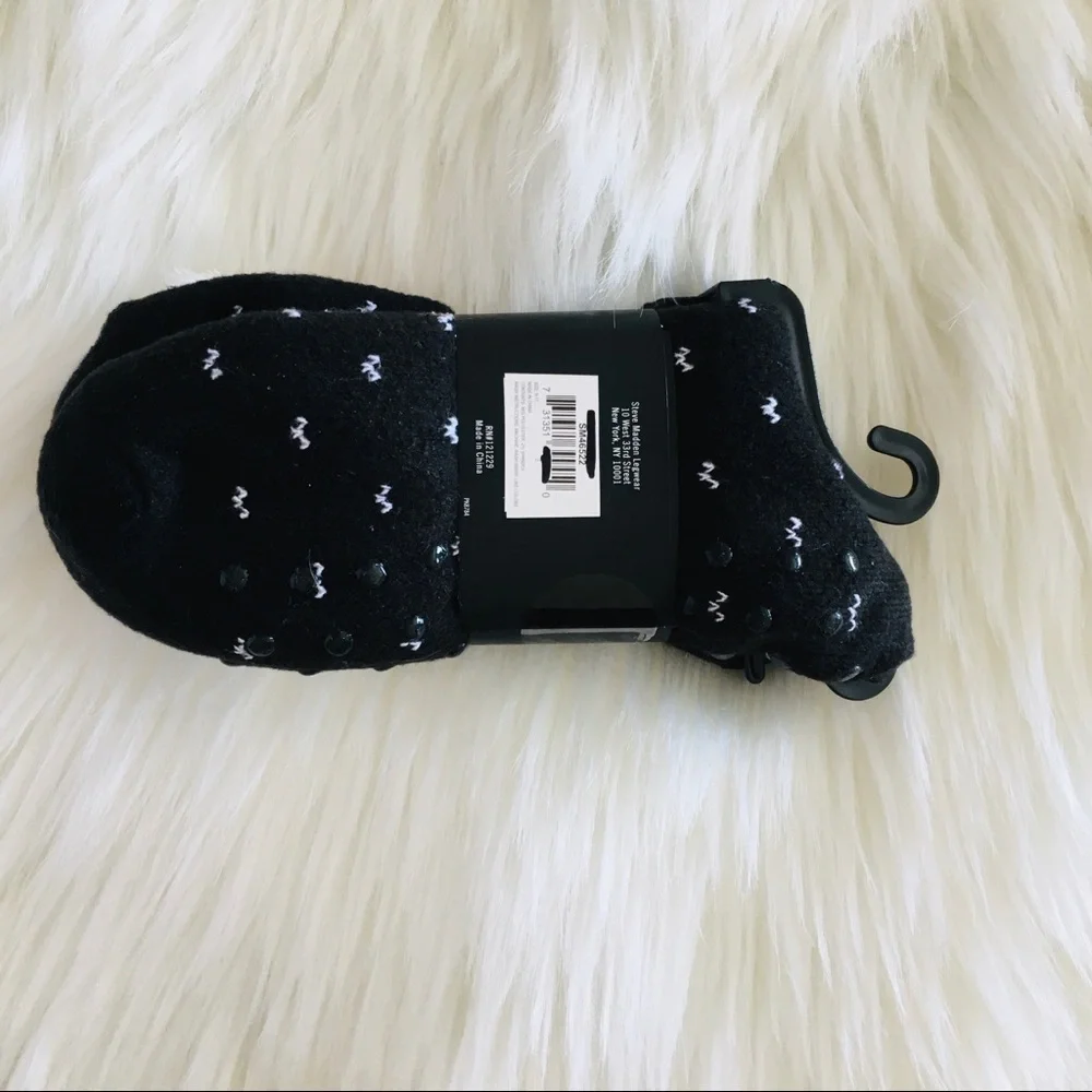 NWT Steve Madden Soft Warm Women’s Cabin Socks